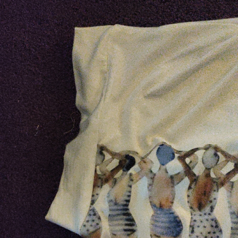 Cyrus White Tee with Blue and Beige Graphic - Picture 4 of 11